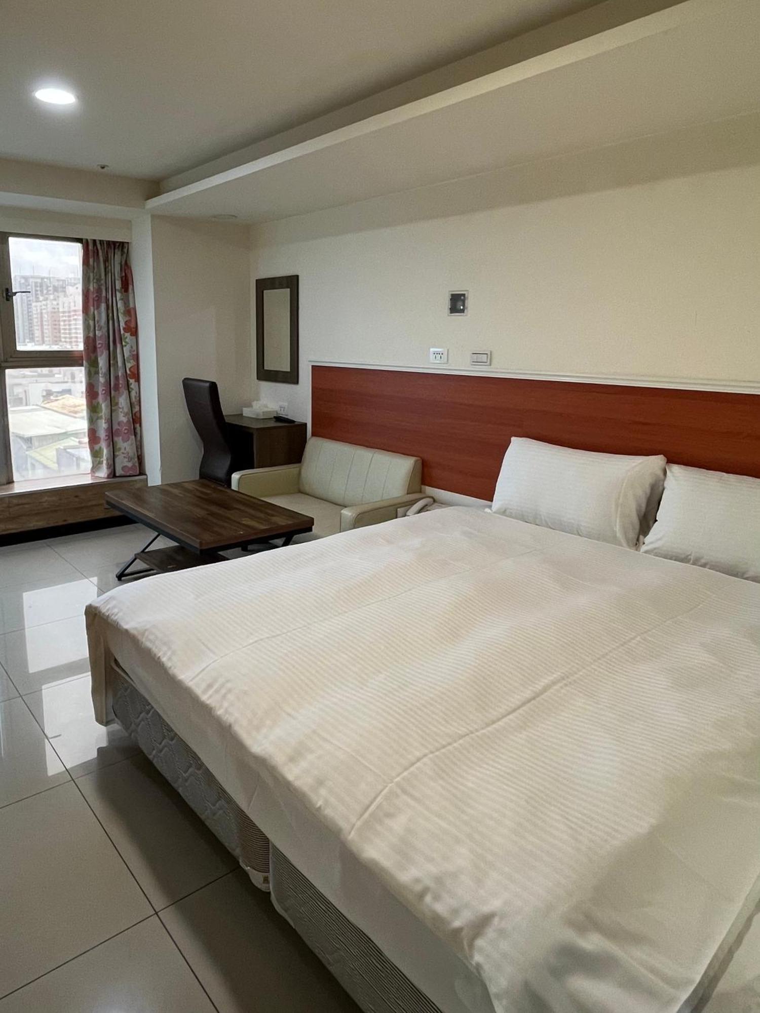 Yi Dian Yuan Hotel Чжунли Экстерьер фото