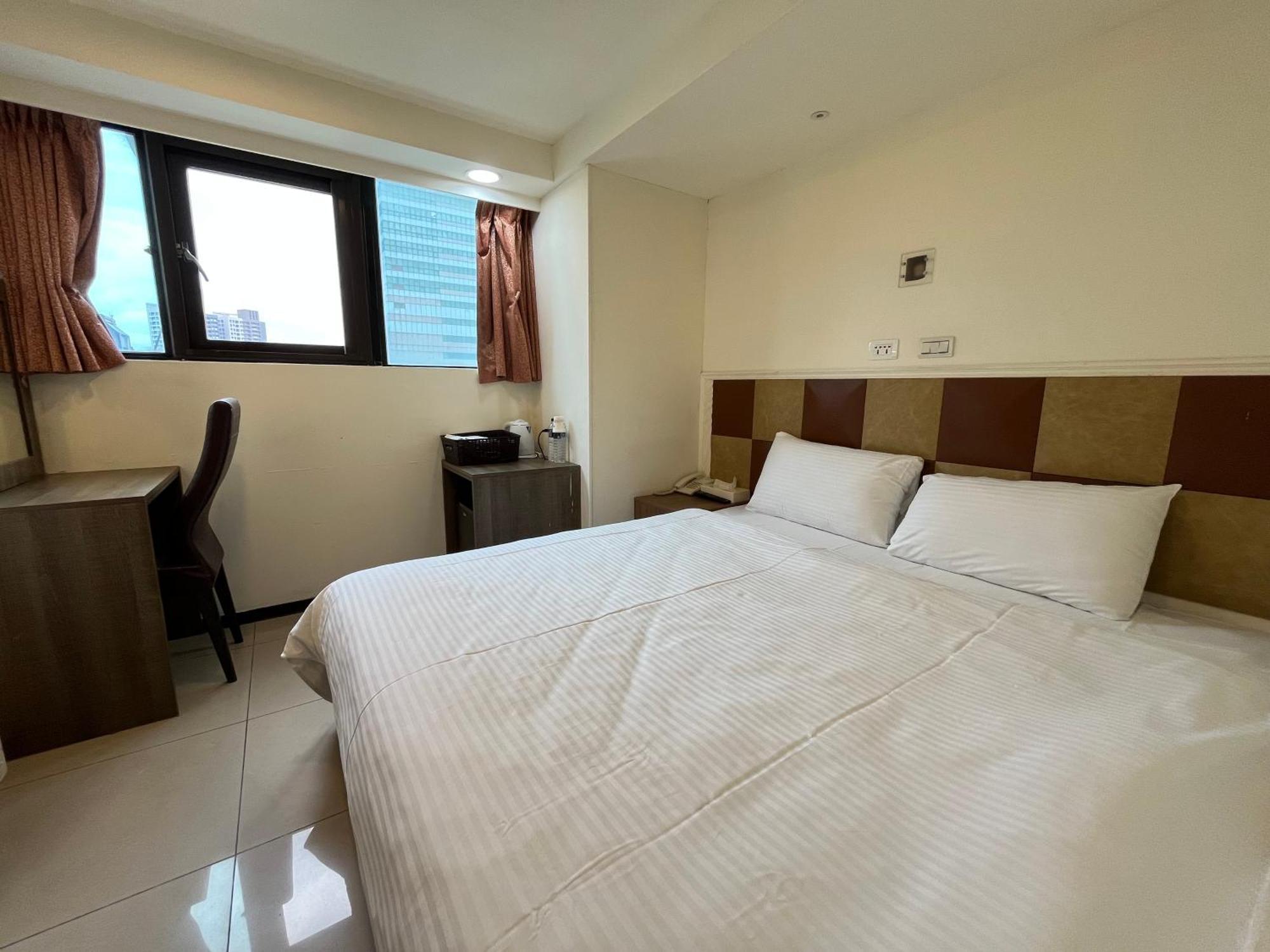 Yi Dian Yuan Hotel Чжунли Экстерьер фото